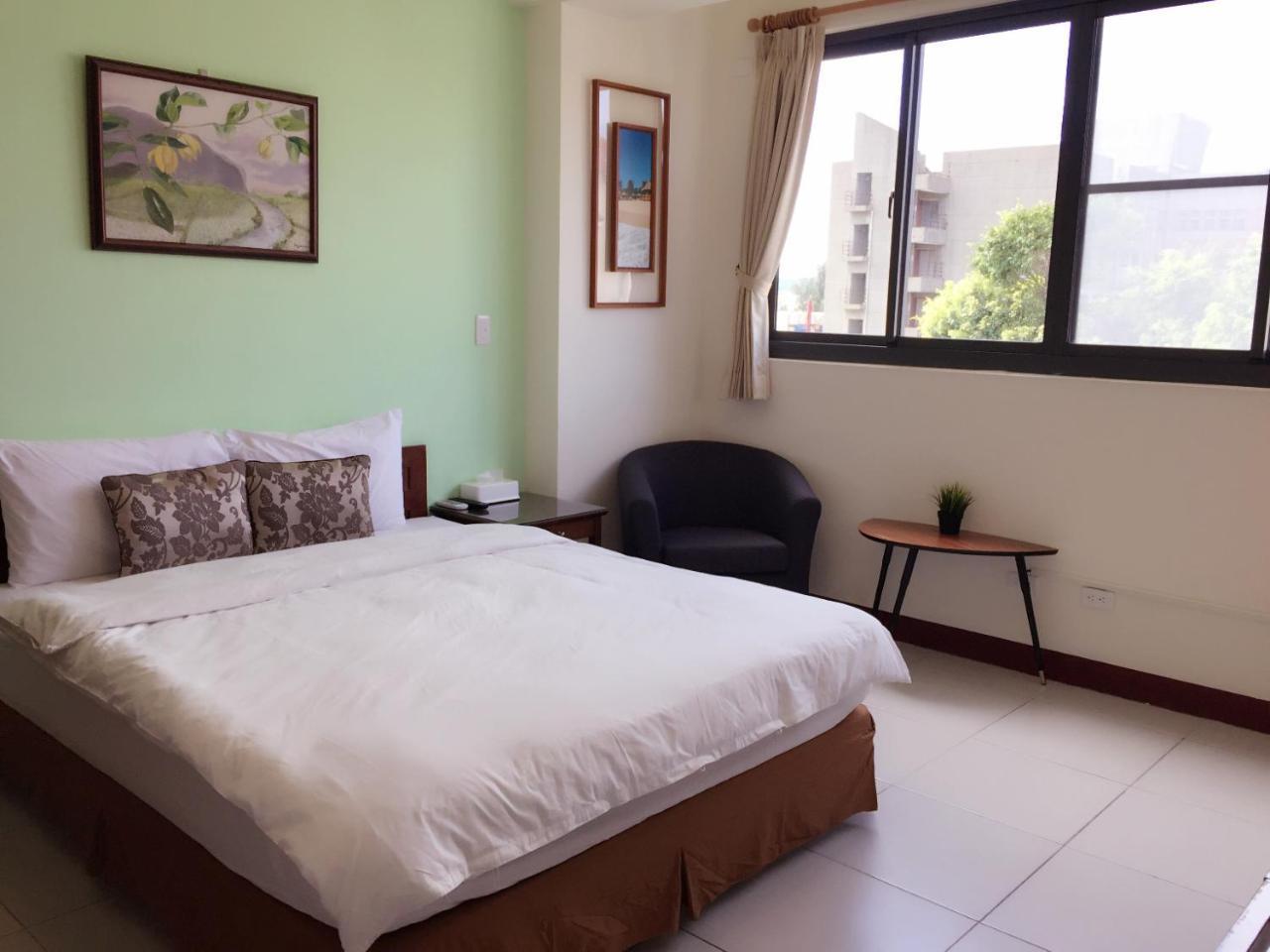 Corner No.56 Guest House Hengchun Exterior photo